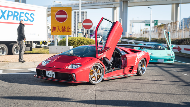 Anija Lamborghini Diablo